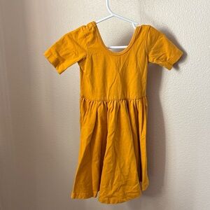 Alice and Ames Girls' Yellow Scoop-Neck Cotton Dress